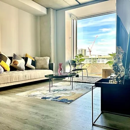 Captivating 2-bed Skyview In * Leeds (West Yorkshire)