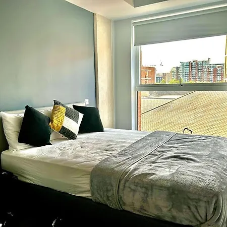 Captivating 2-bed Skyview In Apartment Leeds (West Yorkshire)
