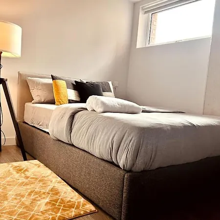 Captivating 2-bed Skyview In * Leeds (West Yorkshire)