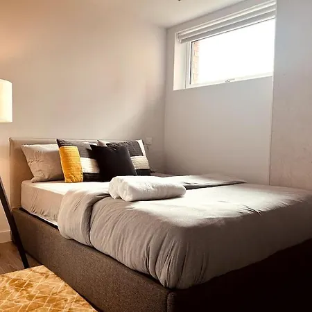 Captivating 2-bed Skyview In Apartment Leeds (West Yorkshire)